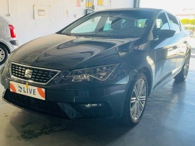 Usado Seat Leon XCELLENCE 130 CV (95 kW) 2019 Gris / plata Berlina