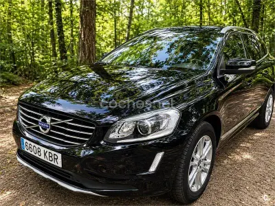 Usado Volvo XC60 R-Design Momentum 181 CV (133 kW) 2014 Negro SUV