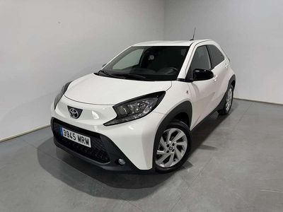 Blanco Usado 2024 Toyota Aygo Play Utilitario | 14.500 € (Precio justo)