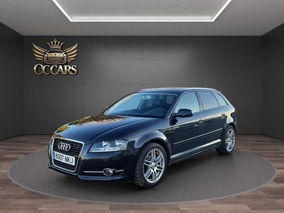Usado Audi A3 Sportback 105 CV (77 kW) 2012 Negro Utilitario