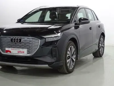 Usado Audi Q4 e-tron Ambiente 150 kW (204 CV) 2021 Negro SUV