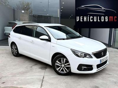 Usado Peugeot 308 SW Style 131 CV (96 kW) 2021 Blanco Familiar