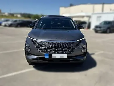 Nuevo Omoda 5 147 CV (108 kW) 2025 Gris SUV