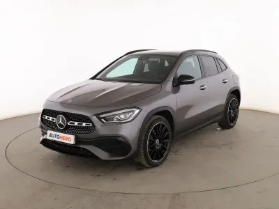 Usado Mercedes GLA250 AMG line 218 CV (160 kW) 2022 Gris SUV