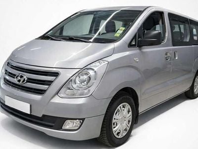 Plateado Usado 2016 Hyundai H-1 Monovolumen | 17.990 €