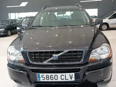 Usado Volvo XC90 163 HP (119 kW) 2003 Azul SUV