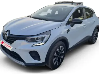 Usado Renault Captur Equilibre 100 CV (73 kW) 2022 Blanco SUV