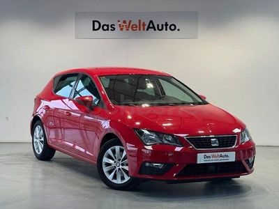 Käytetty Seat Leon Style Plus 115 HP (84 kW) 2017 Punainen Sedan