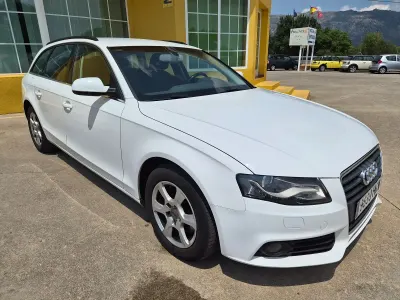 Usado Audi A4 143 CV (105 kW) 2011 Blanco Familiar