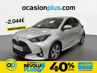 Usado Toyota Yaris Hybrid Active 116 CV (85 kW) 2024 Gris Berlina