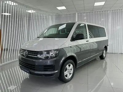 Usado VW Caravelle 150 CV (110 kW) 2019 Gris / plata Van