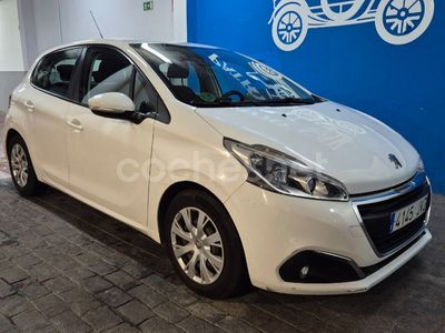 Usado Peugeot 208 Active 75 CV (55 kW) 2016 Blanco Utilitario