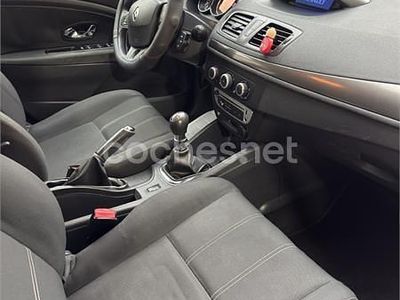 Begagnad Renault Mégane LIMITED 115 HK (84 kW) 2015 Vit Sedan