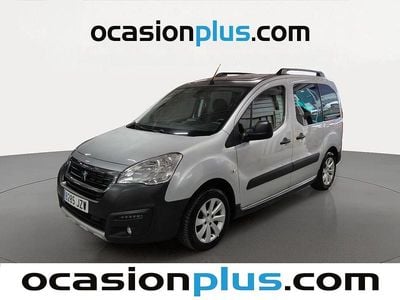 Usado Peugeot Partner Tepee Outdoor 120 CV (88 kW) 2017 Gris plata Monovolumen