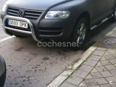 Usado VW Touareg 225 CV (165 kW) 2005 Negro SUV