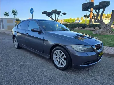 Usado BMW 320 177 CV (130 kW) 2008 Gris Berlina