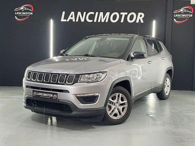 Usado Jeep Compass Longitude 140 CV (102 kW) 2018 Gris / plata SUV