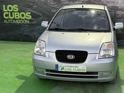 Usado Kia Picanto LX 61 CV (44 kW) 2005 Gris Utilitario