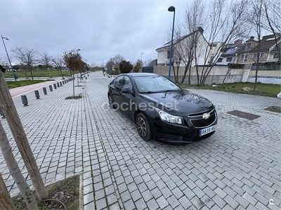 Usado Chevrolet Cruze LS 113 HP (83 kW) 2011 Preto Sedan