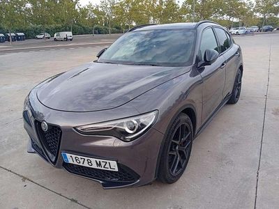 Gris Usado 2020 Alfa Romeo Stelvio Executive SUV | 23.700 € (Precio justo)