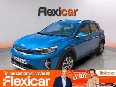 Usado Kia Stonic 101 CV (74 kW) 2024 Gris SUV