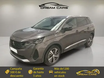 Usado Peugeot 5008 Allure 130 CV (95 kW) 2021 Gris SUV