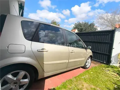 Begagnad Renault Scenic E-Tech Dynamique 85 HK (62 kW) 2007 Beige Minibuss