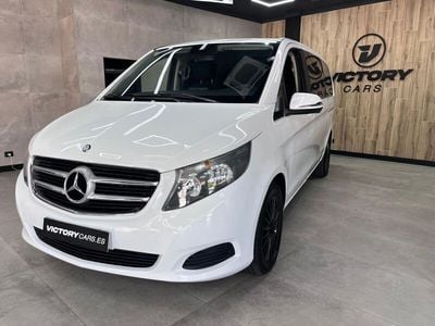 Mercedes V220