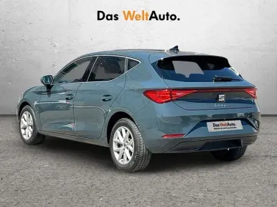 Usado Seat Leon Style 116 CV (85 kW) 2025 Azul Berlina