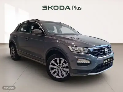 Usado VW T-Roc Advance 109 CV (80 kW) 2021 Gris SUV