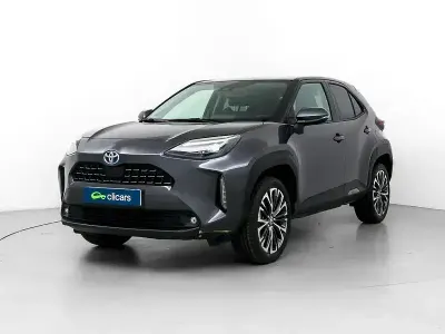 Usado Toyota Yaris Cross Style 116 CV (85 kW) 2022 Gris / plata SUV