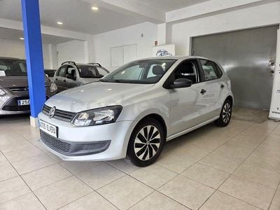 Usado VW Polo Advance 90 CV (66 kW) 2010 Gris / plata Utilitario