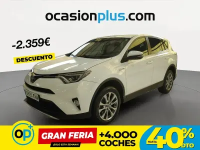 Usado Toyota RAV4 Advance 197 CV (144 kW) 2018 Blanco SUV