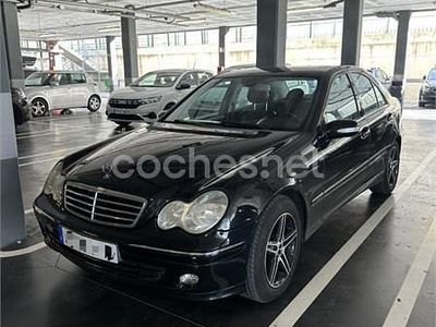 Negro Usado 2005 Mercedes C220 Sport Edition Berlina | 7500 € (Un poco caro)