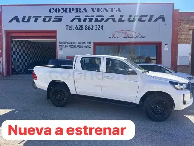 Nuevo Toyota HiLux 150 CV (110 kW) 2026 Blanco Pickup/Camioneta