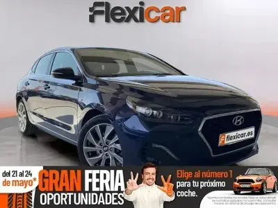 Usado Hyundai i30 N Line 140 HP (102 kW) 2018 Azul Sedan