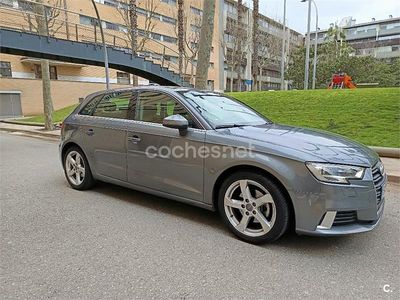 Usado Audi A3 Sport 150 CV (110 kW) 2017 Gris / plata Berlina