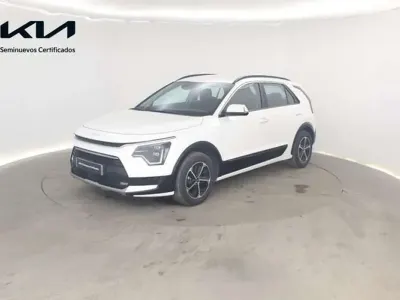 Usado Kia Niro 129 CV (94 kW) 2025 Blanco SUV