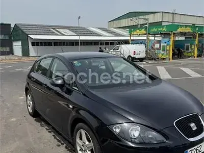 Usado Seat Leon Style 125 CV (91 kW) 2010 Negro Utilitario