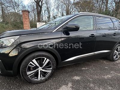 Negro Usado 2019 Peugeot 5008 Allure SUV | 13.100 € (Precio justo)