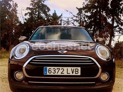 Usado Mini Cooper D Clubman 150 CV (110 kW) 2016 Granate Familiar
