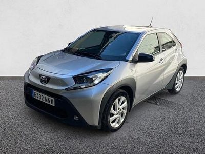 Usado Toyota Aygo X Play 72 CV (52 kW) 2024 SUV