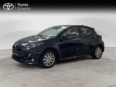 Negro Usado 2022 Toyota Yaris Hybrid Active Berlina | 19.500 € (Precio justo)