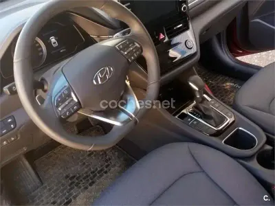Usado Hyundai Ioniq 141 CV (103 kW) 2020 Rojo Utilitario