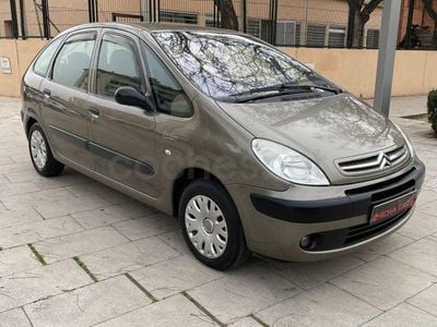 Usado Citroën Xsara Picasso 110 CV (80 kW) 2010 Beige Monovolumen