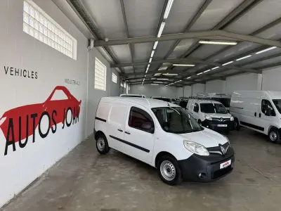 Usado Renault Kangoo 95 CV (69 kW) 2021 Blanco Monovolumen