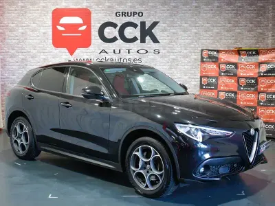 Usado Alfa Romeo Stelvio Executive 210 CV (154 kW) 2018 Negro SUV