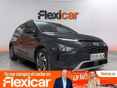 Usado Hyundai Bayon 84 CV (61 kW) 2023 Gris SUV