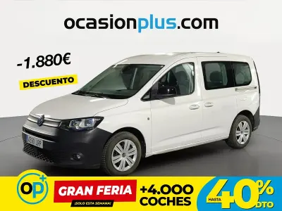 Usado VW Caddy 122 CV (89 kW) 2021 Blanco Monovolumen
