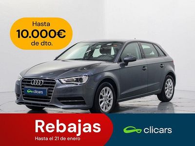 Gris / plata Usado 2015 Audi A3 Attraction Berlina | 12.490 € (Buen precio)